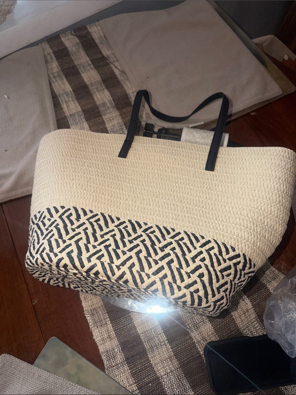 Luxury Cream and Black Woven Straw Tote with Logo nwt - Picture 9 of 14
